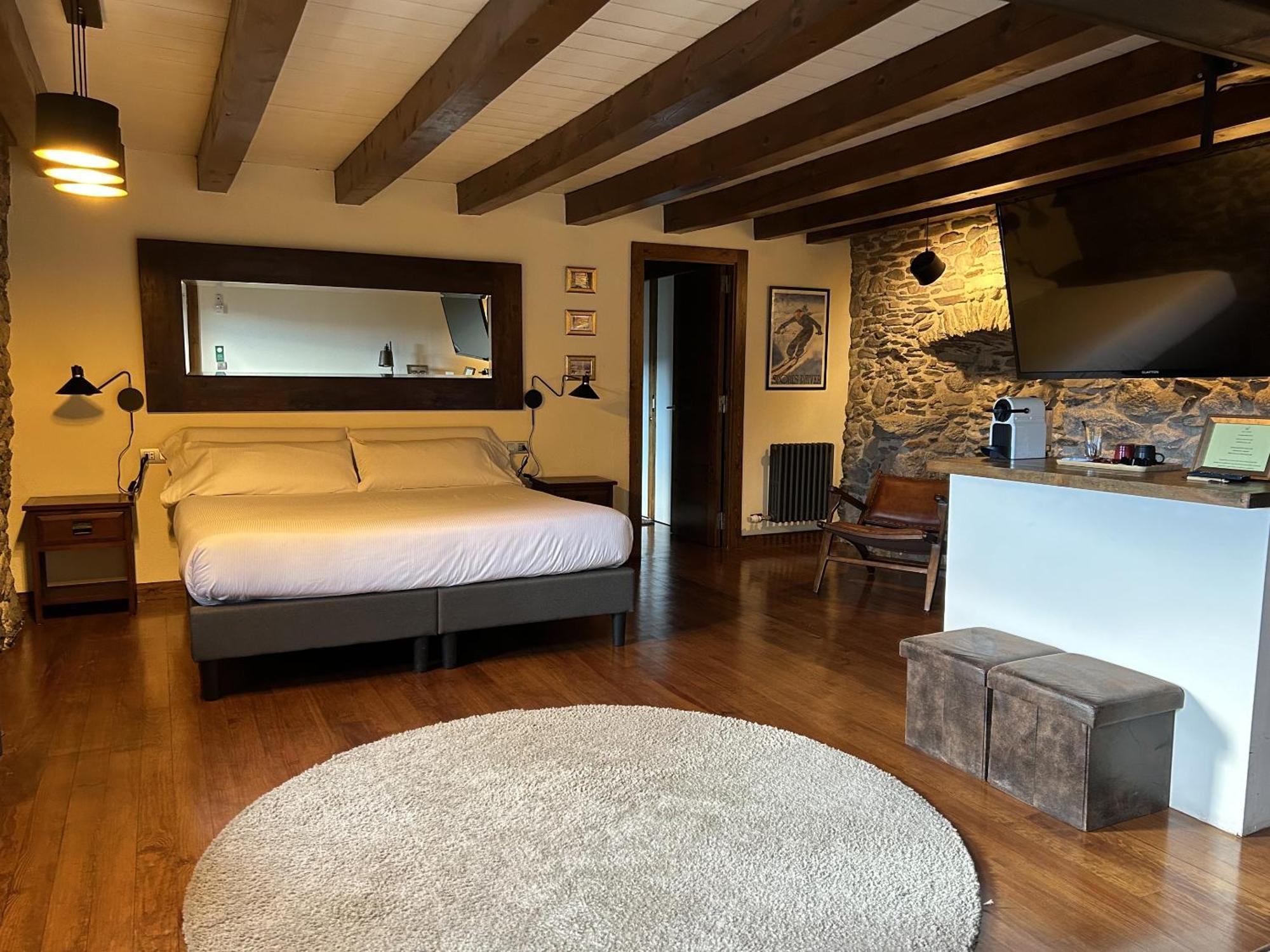 Bed and Breakfast Mas Farner - Adults Only Llivia Habitación foto