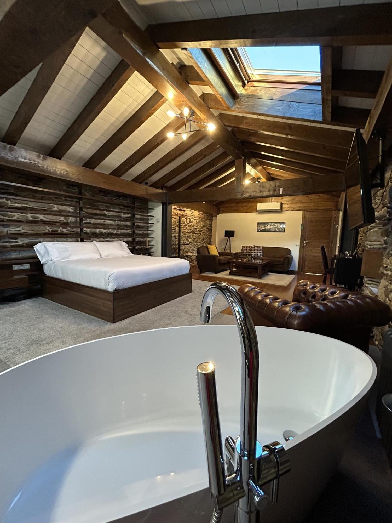 Bed and Breakfast Mas Farner - Adults Only Llivia Habitación foto